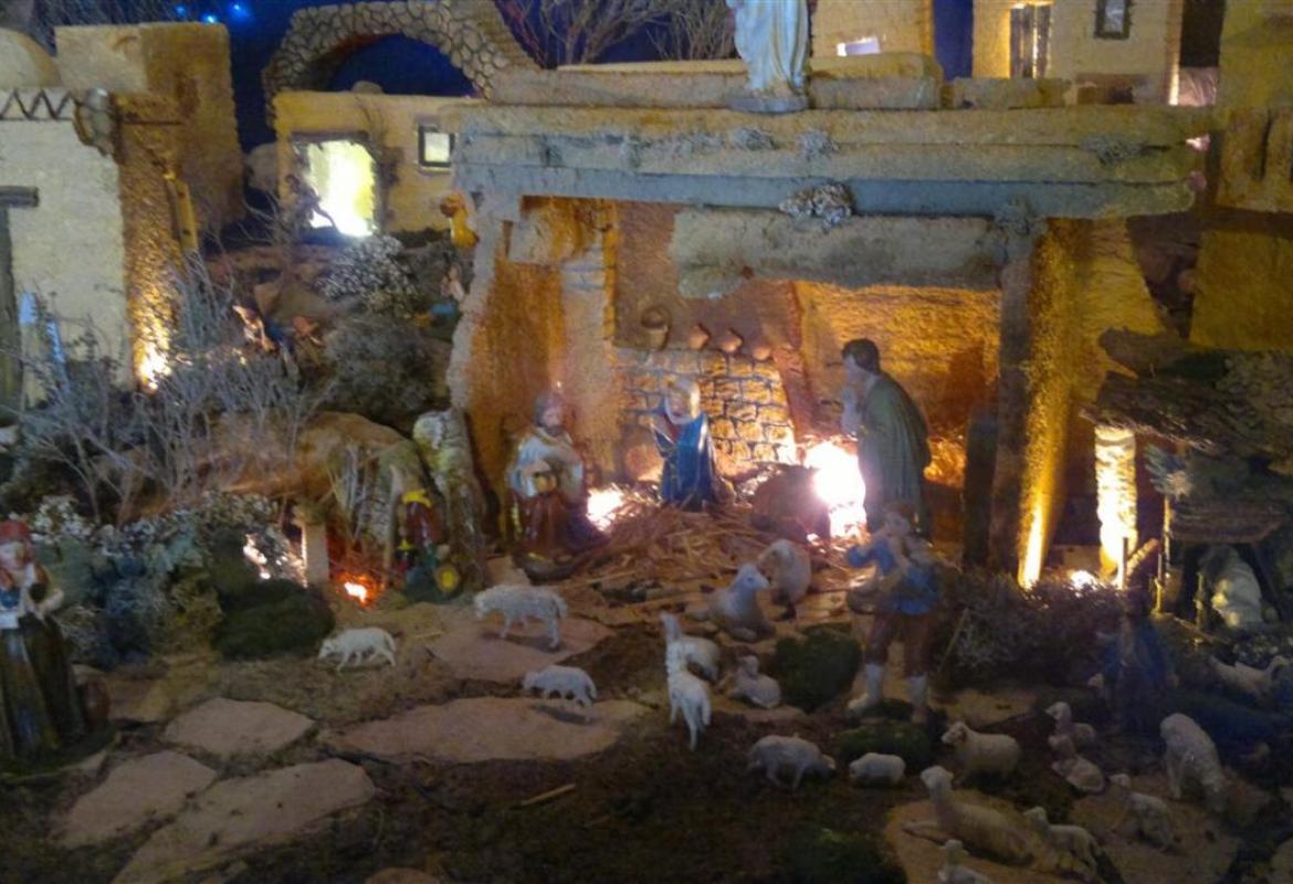 Oggi ultimo giorno del mercatino di Natale. I presepi in gara fino alla Befana