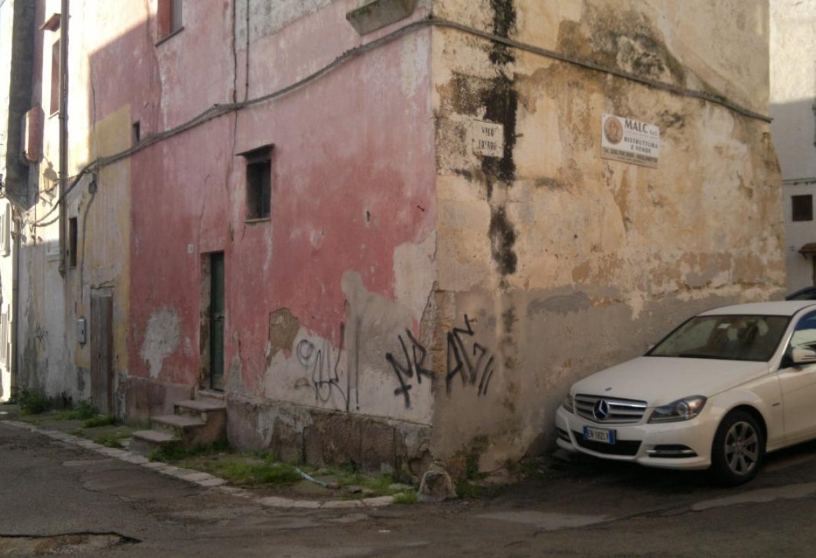 U Nunnu Pippi Cuja e nui de 'rretu allu Rattulu