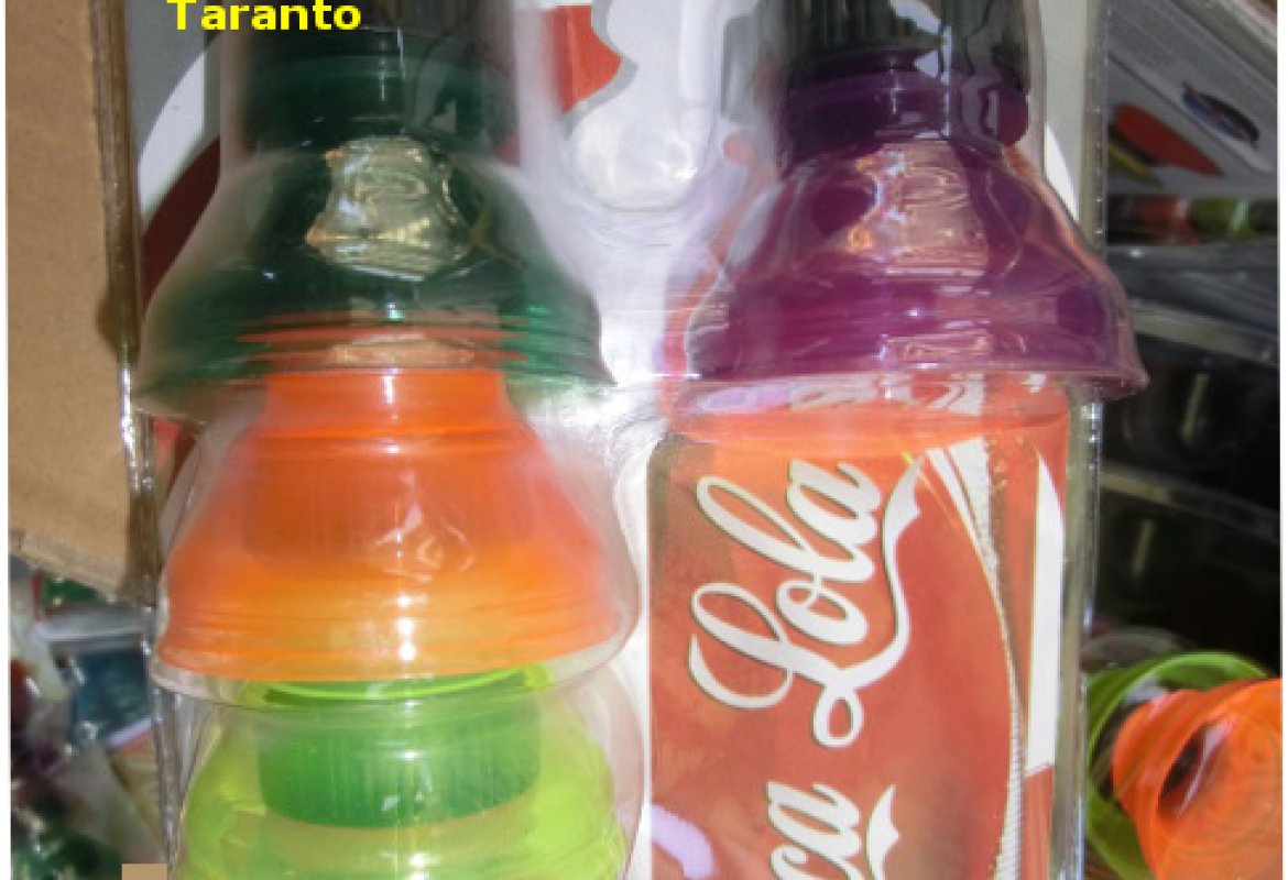 Sequestrati a Taranto 21600 falsi tappi della Coca-Cola