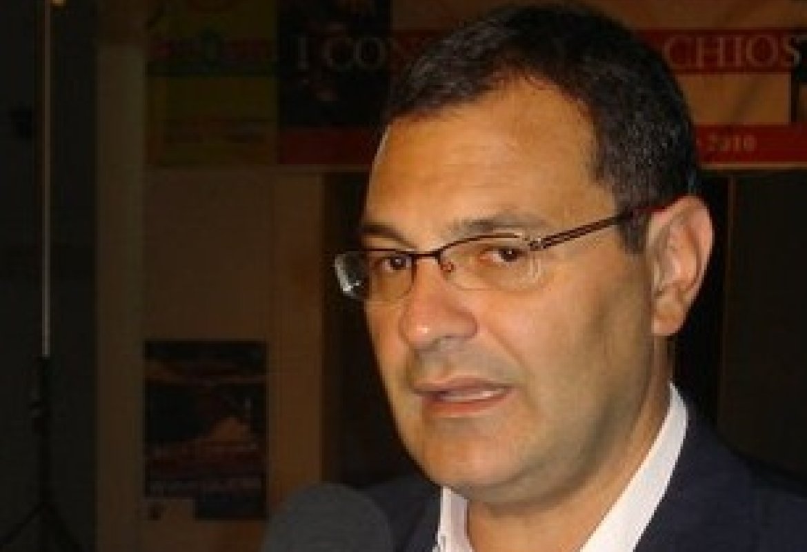 &quot;La Cucchiara disinformata si inventa i quai de la pignata&quot;