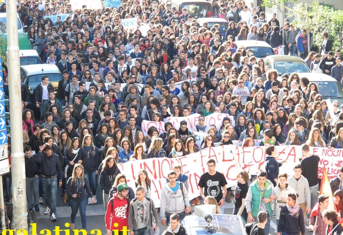 La Puglia istituisce l'anagrafe regionale degli studenti