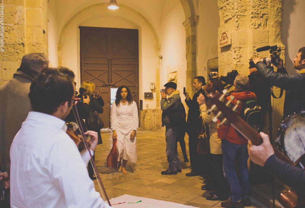 Giornalisti da tutto il mondo affascinati da Galatina e dal ballo che guarisce