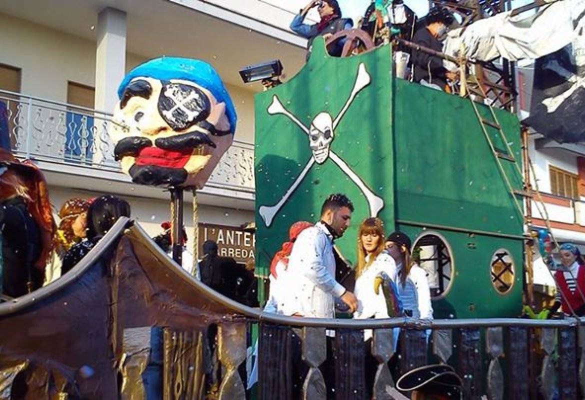 Un vascello galatinese alla conquista del carnevale di Aradeo