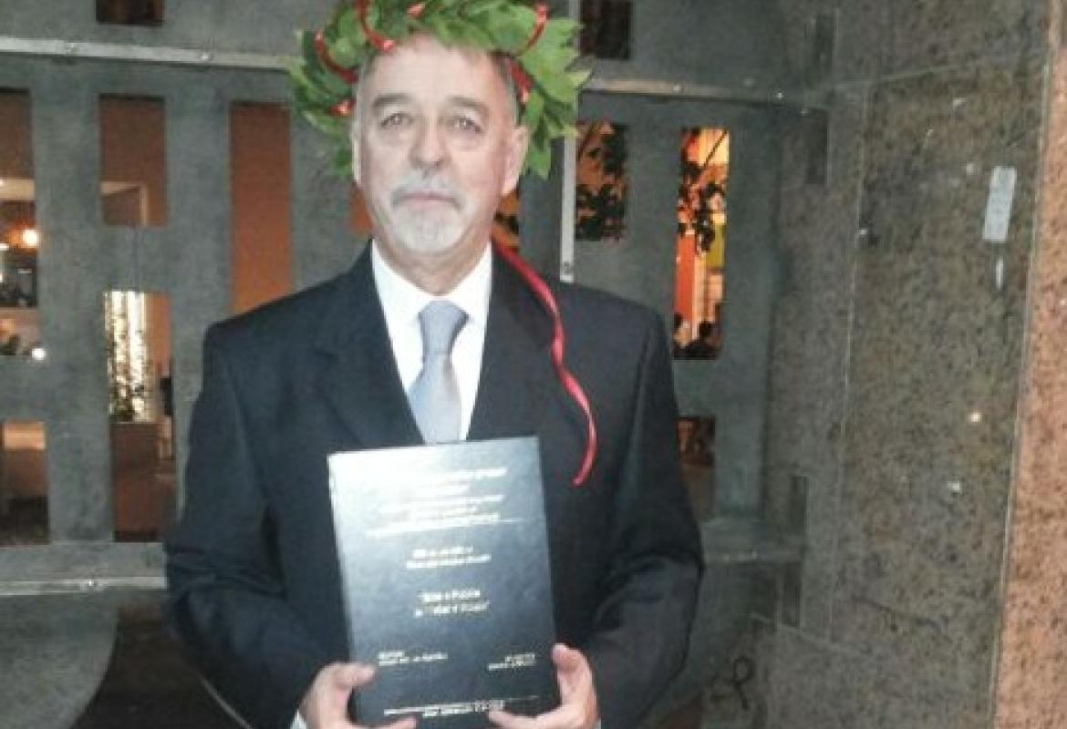 Mimino Angelelli è dottore in scienze delle amministrazioni