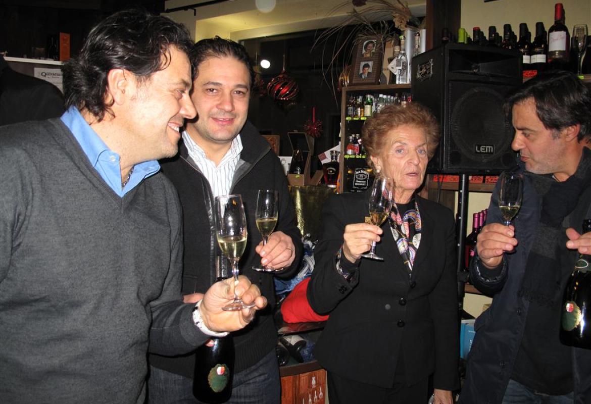 "Lavorare in allegria per battere la crisi"