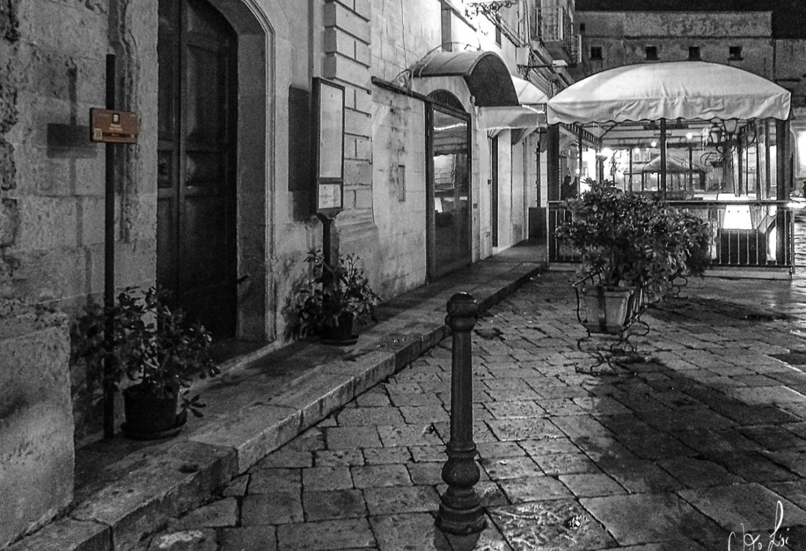 La Chiesetta di San Paolo liberata dai cassonetti