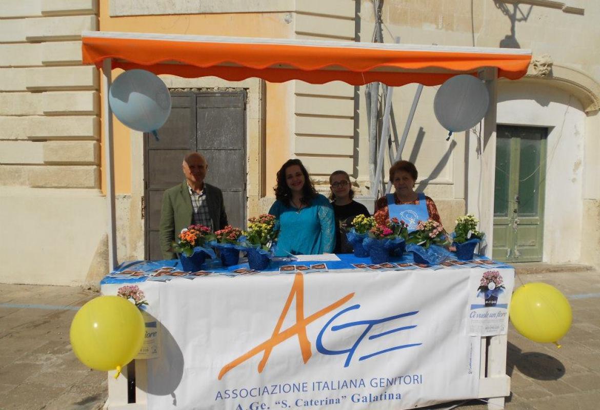 L'Associazione Genitori con Telefono Azzurro oggi in Piazzetta Orsini