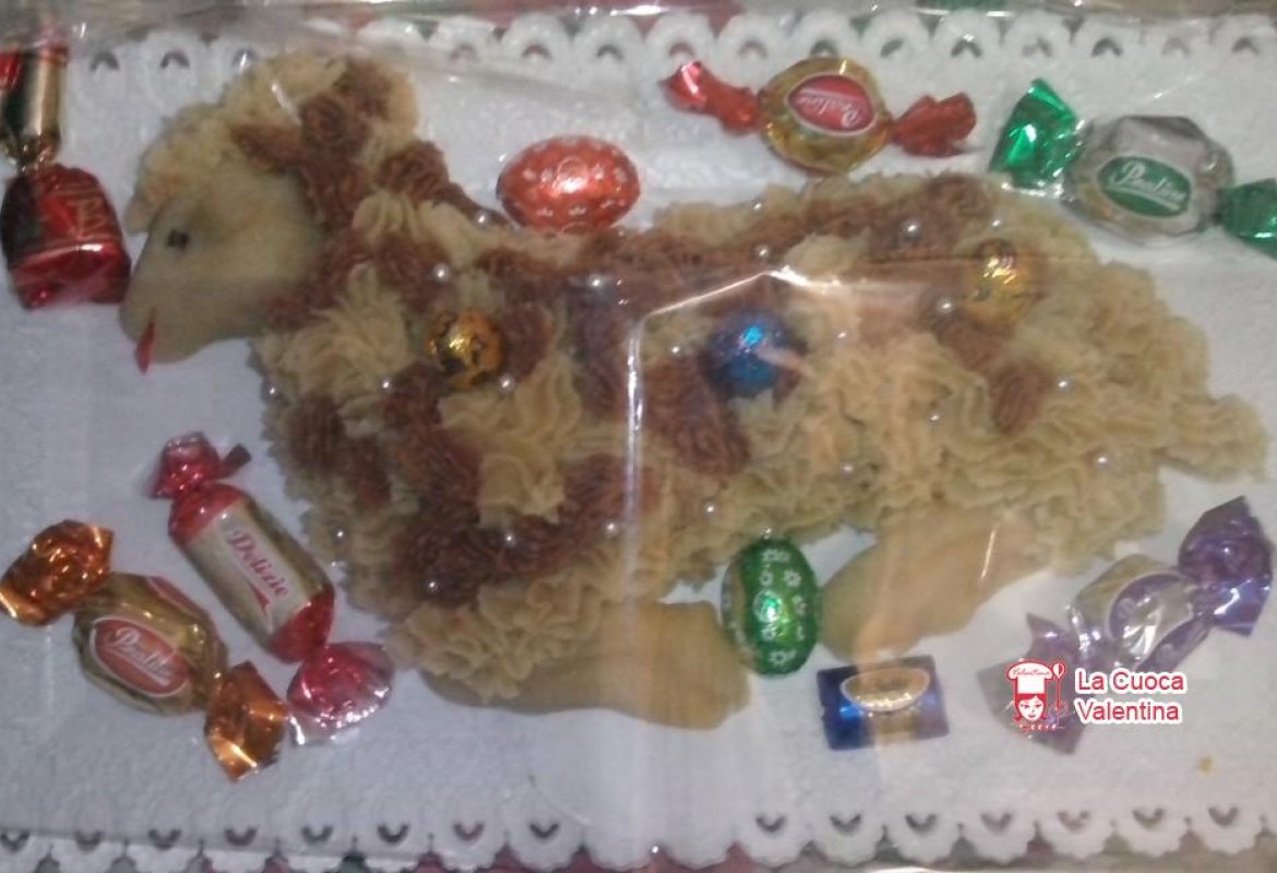 Agnellino e Torta di pasta di mandorla