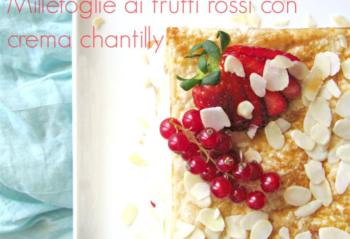 Millefoglie ai frutti rossi con crema chantilly