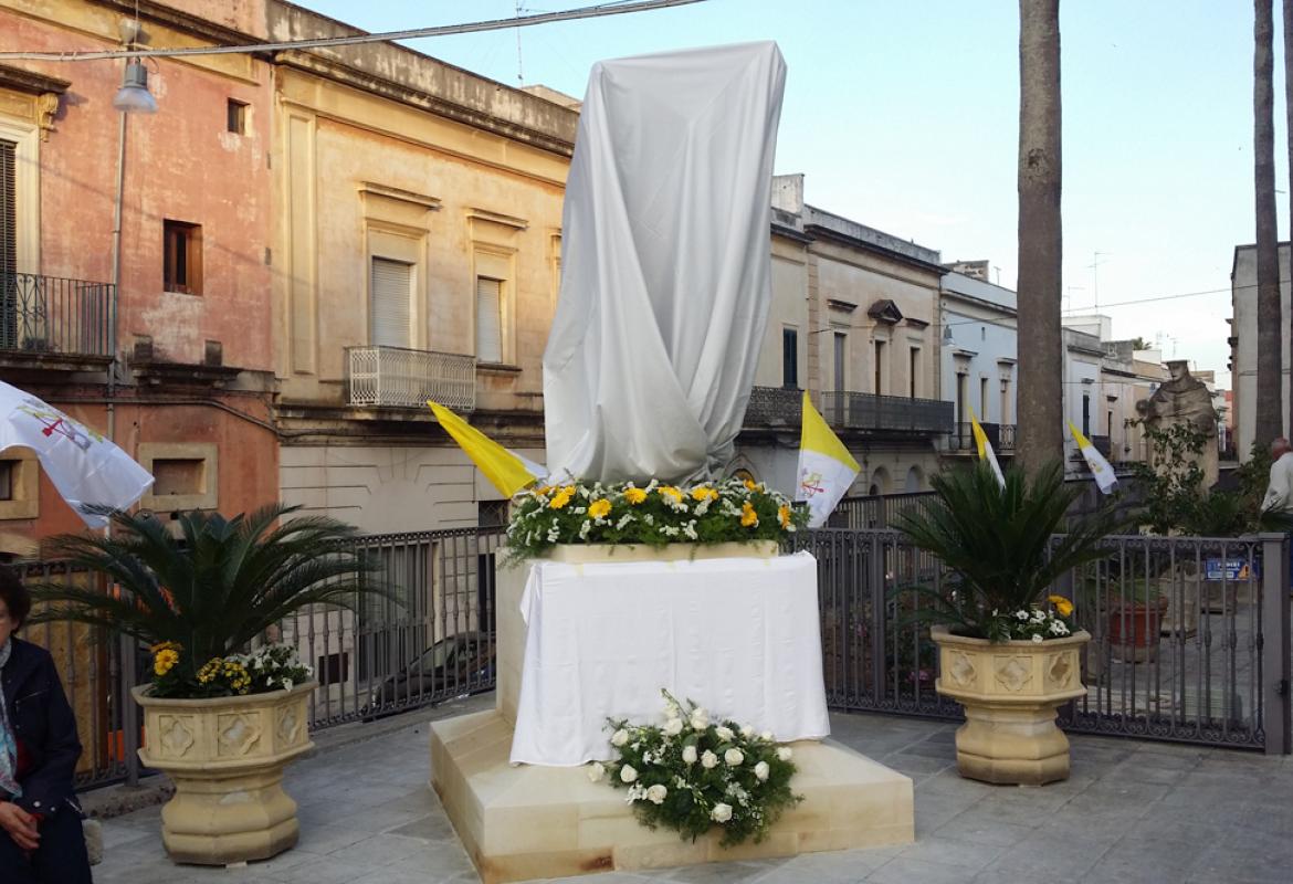 Inaugurazione e benedizione della statua di San Giovanni Paolo II