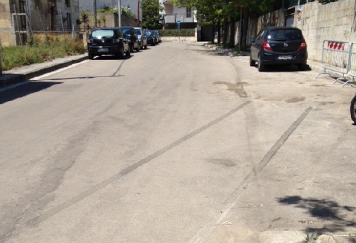 Incidente in auto, muore ex giardiniere comunale