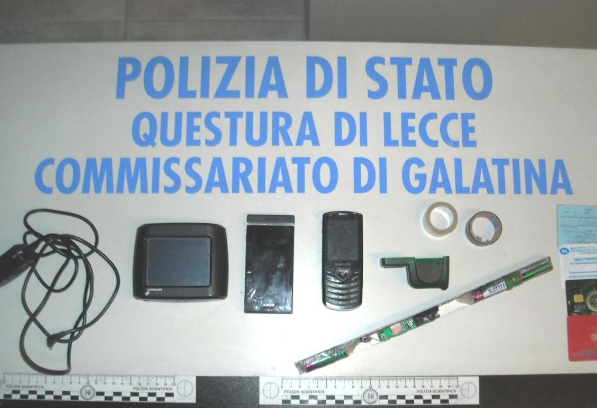 Copiavano i dati dei postamat inseriti nello sportello di via Corigliano a Galatina, arrestati due bulgari