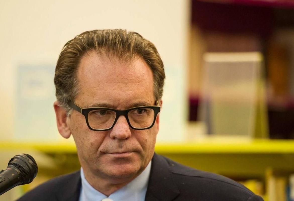 Cecchi Paone ed Emiliano: "Legalizziamo la prostituzione"