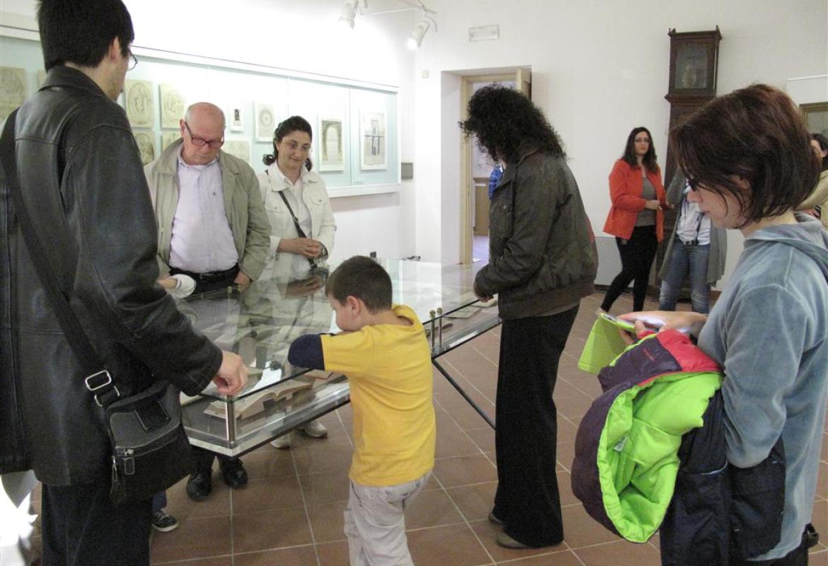 I 'cazzi larghi' non amano il loro museo