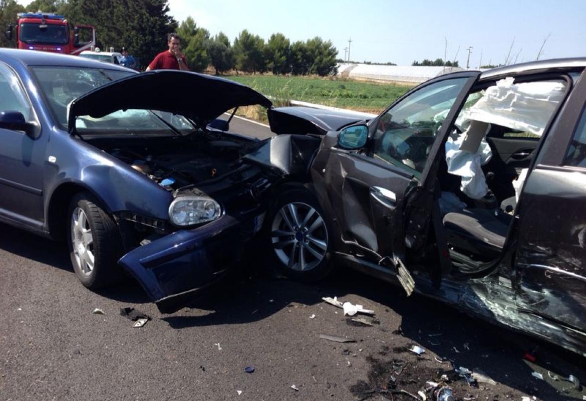 Pauroso incidente sulla Nardò Avetrana, coinvolta una famiglia galatinese