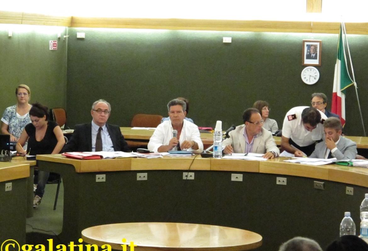 Sindaco Montagna, la prego, faccia qualche cosa di sinistra! non nomini i due dirigenti