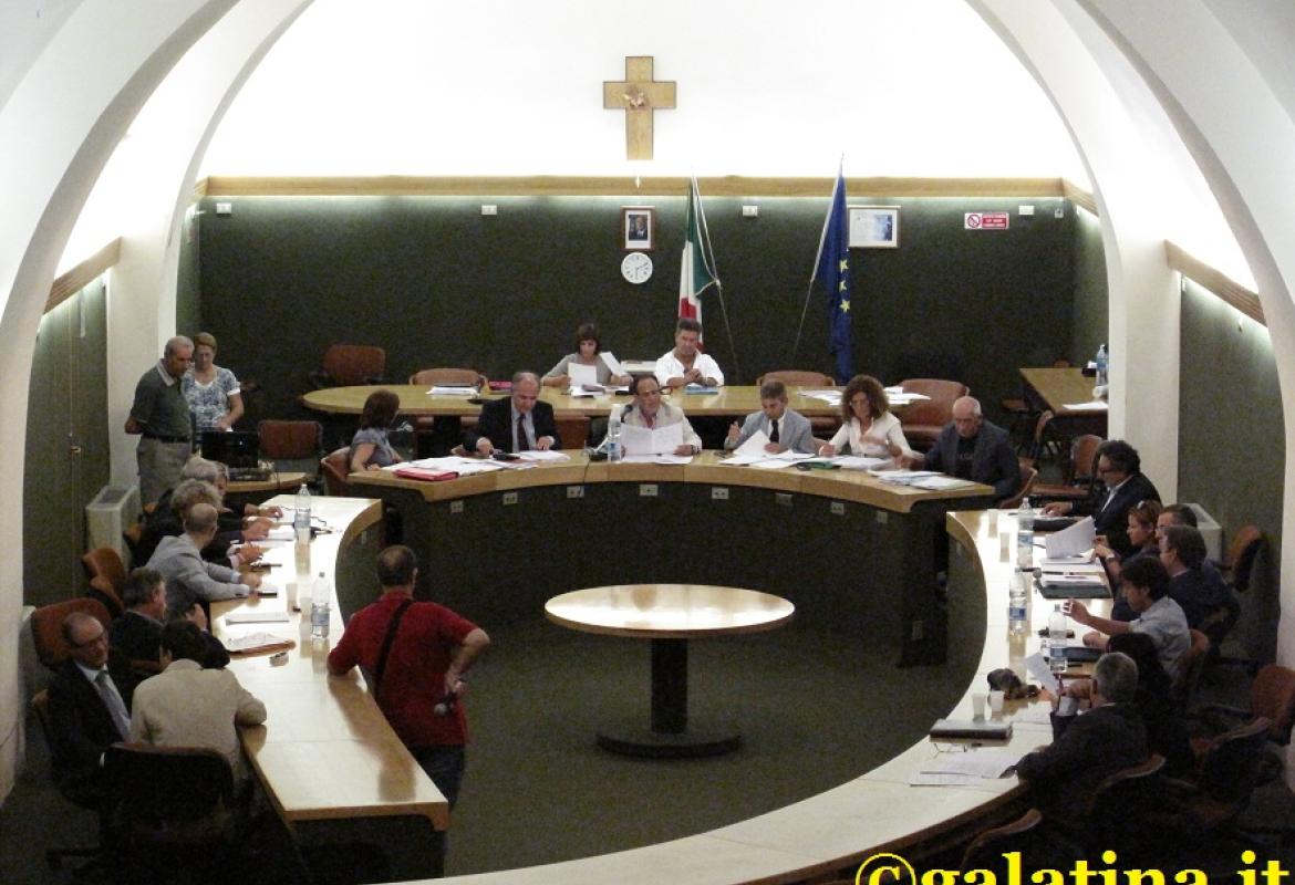 Le associazioni di volontariato e i silenzi dei politici galatinesi