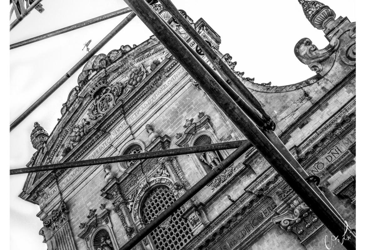 Il silenzio dei tubi innocenti