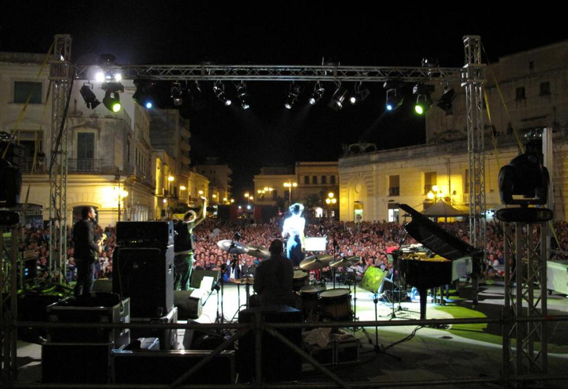 'I Concerti del Chiostro'? Forse in autunno