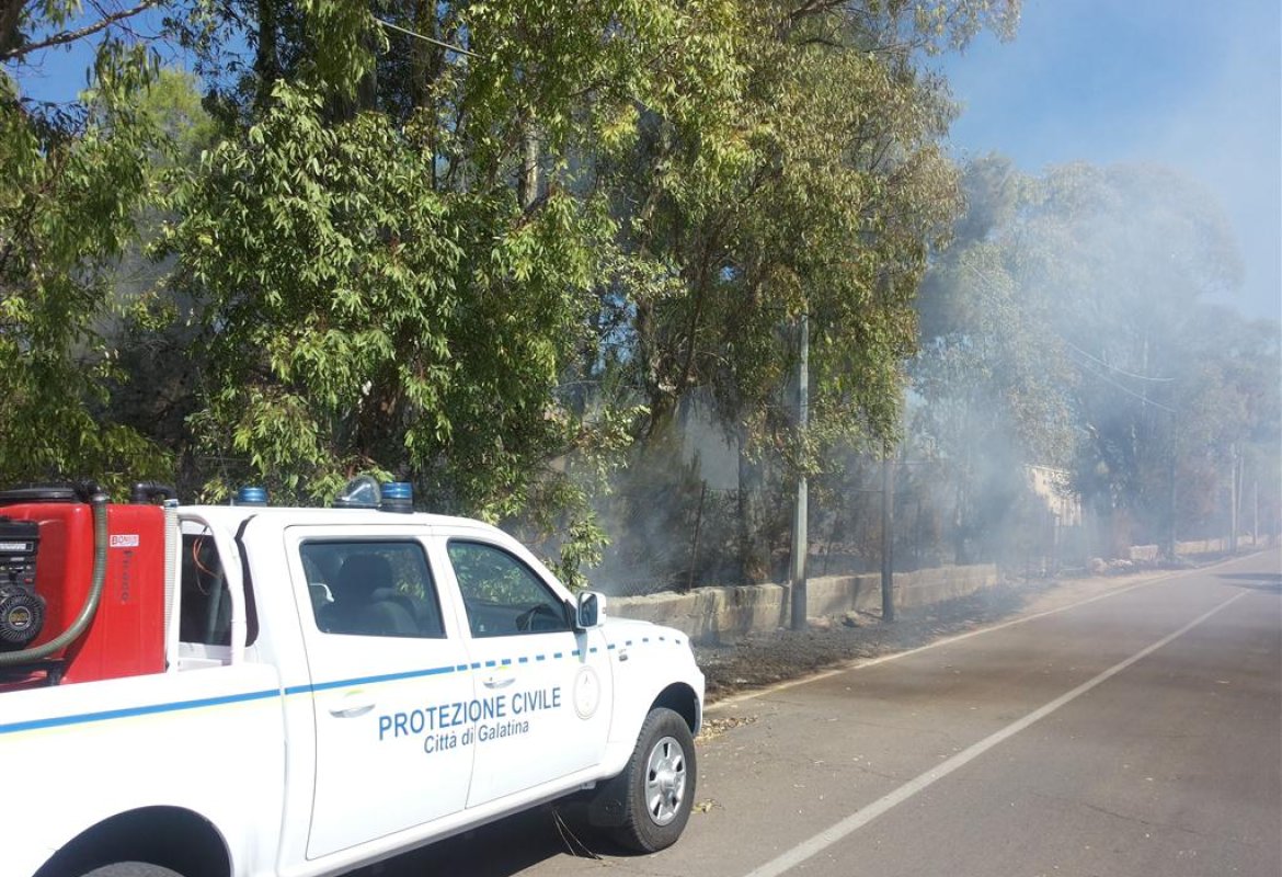Ancora fuoco al Villaggio Azzurro