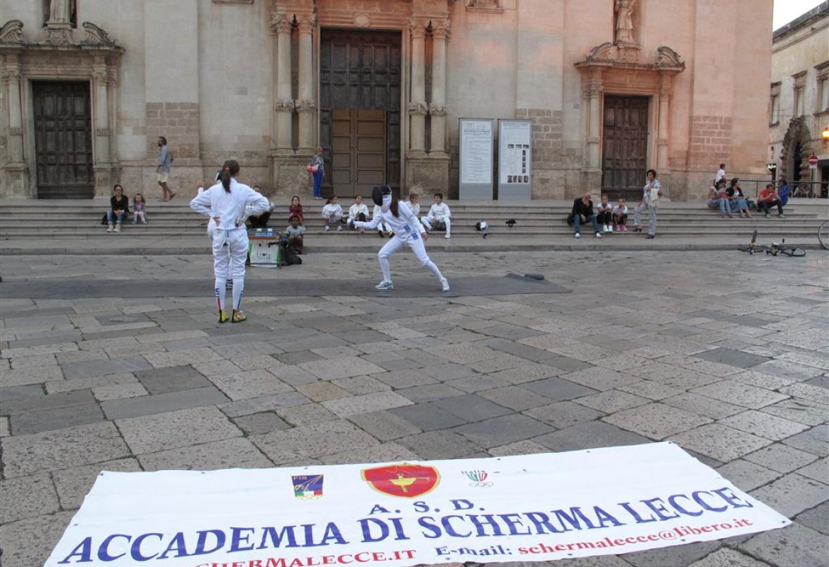 Dare di spada in piazza San Pietro