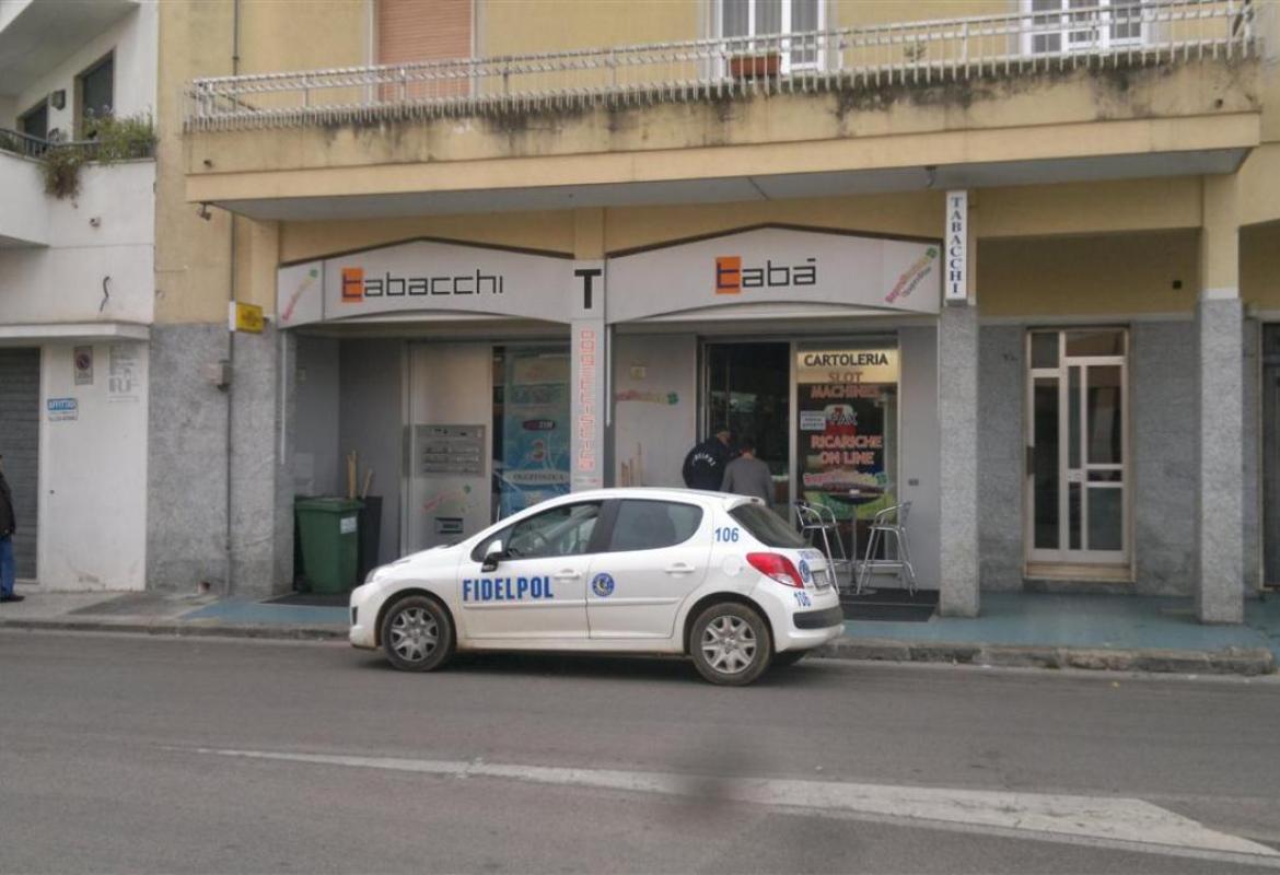 Furto nella notte al 'Tabà' di via Liguria a Galatina