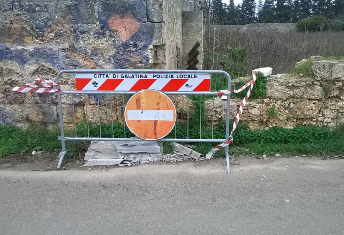 Fibre di amianto cancerogene su via dei Platani