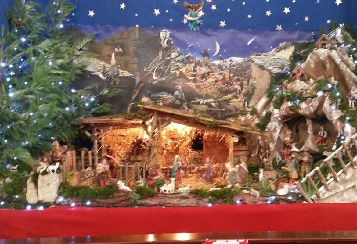 Gli originali addobbi natalizi della Parrocchia San Biagio