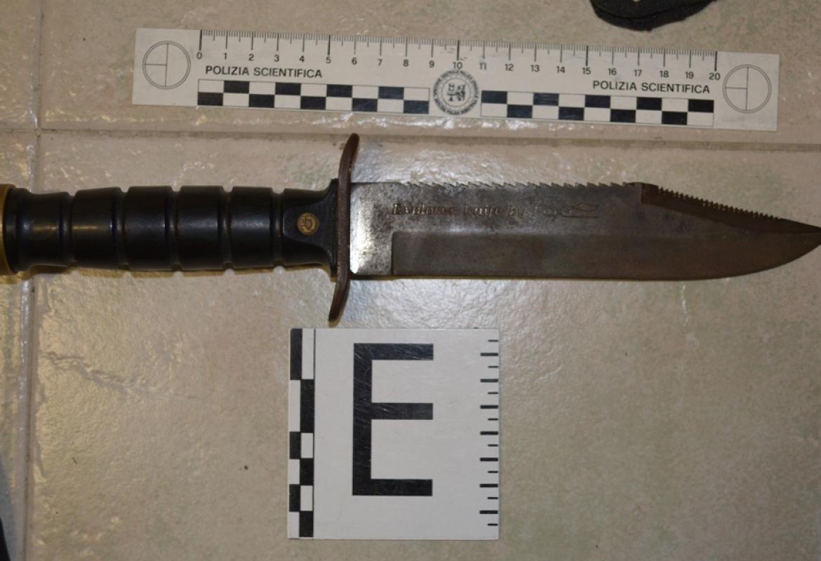 Rapinano un supermercato e vengono subito arrestati