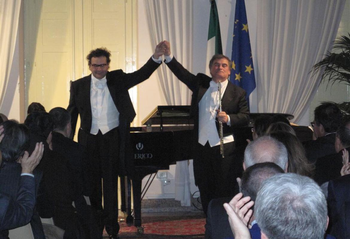 Luigi Fracasso e Roberto Fabbriciani regalano alla città un grande concerto di auguri