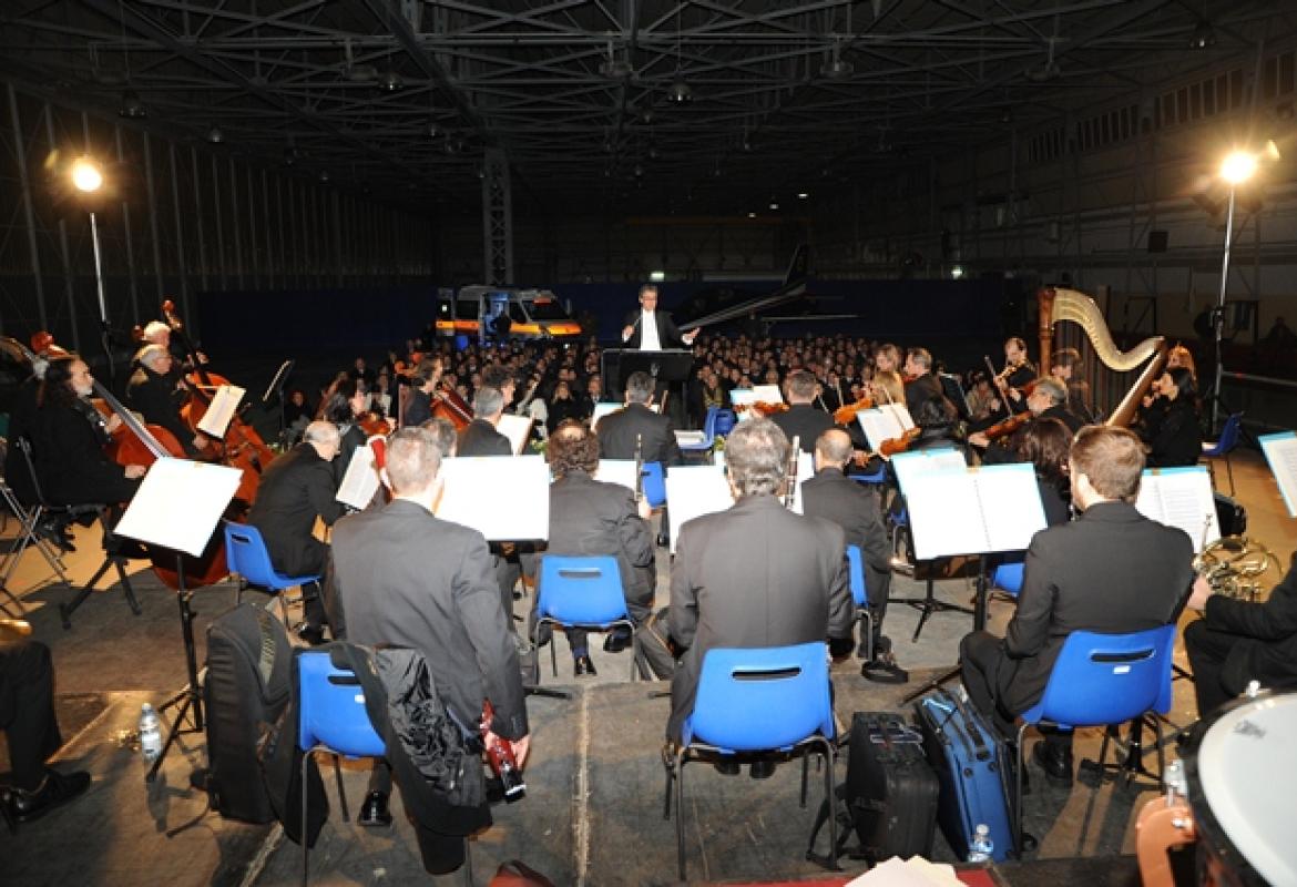 Concerto in Aeroporto per il progetto 'Bimbulanza'