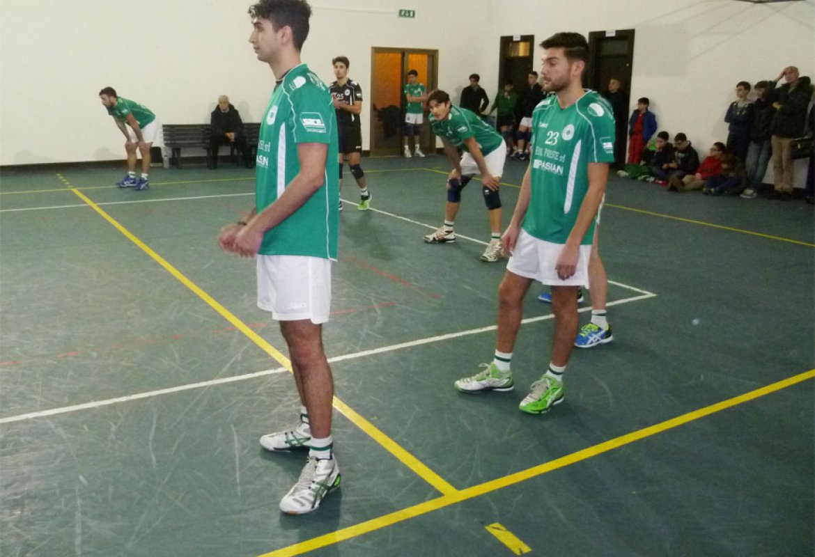 La Showy Boys entusiasma ma cede all'Alezio