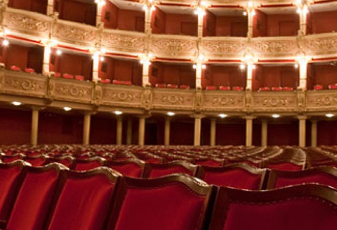 Cercansi comparse per 'Il Barbiere di Siviglia'