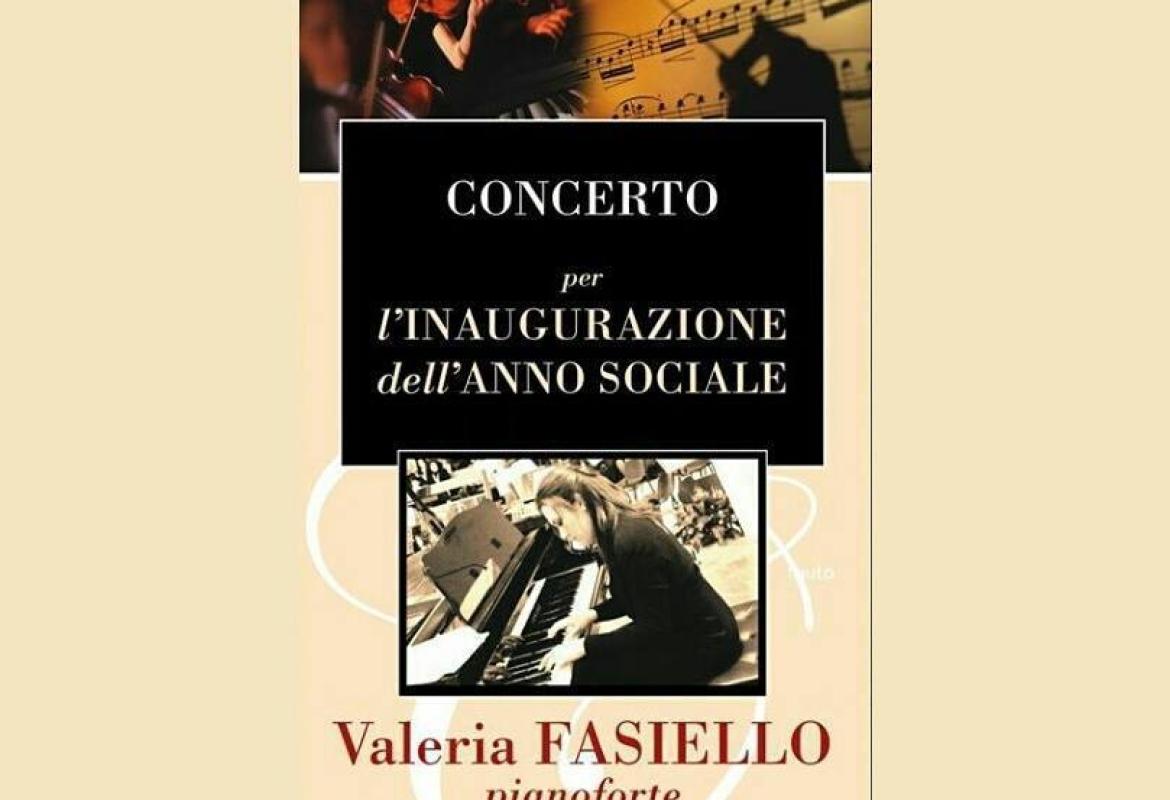 Una giovane pianista apre 'I Concerti del Chiostro' 