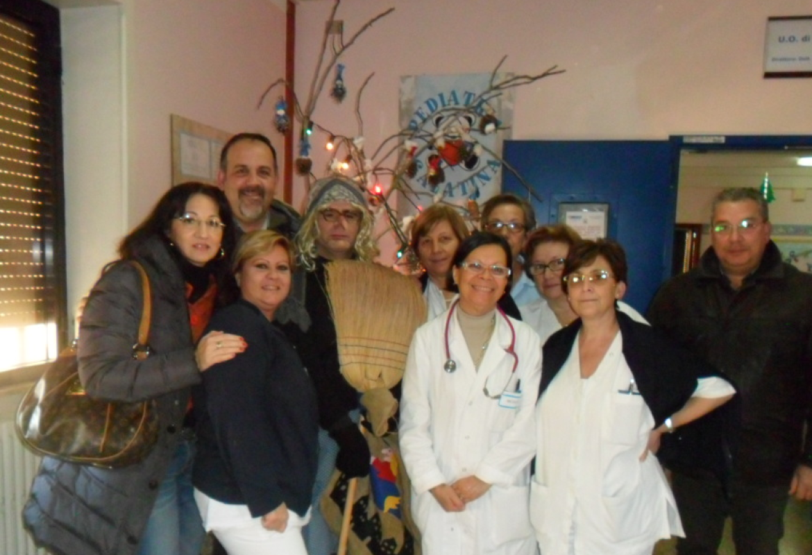 La Befana in Pediatria e al Pronto Soccorso del 'Santa Caterina Novella'