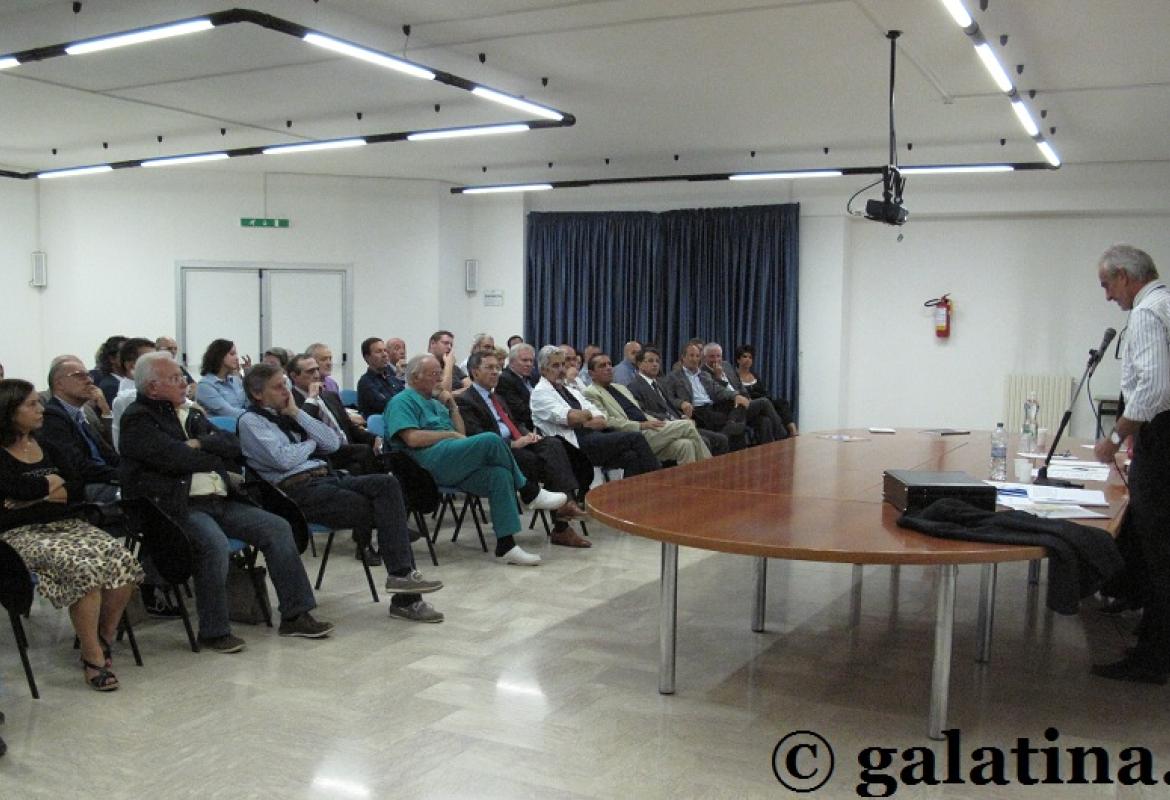Trenta posti in più nell'Ospedale di Galatina. Il bastone e la carota di Valdo Mellone