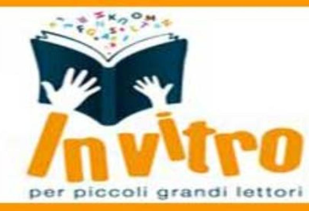 “Trecento in bando – vinci uno scaffale pieno di libri”