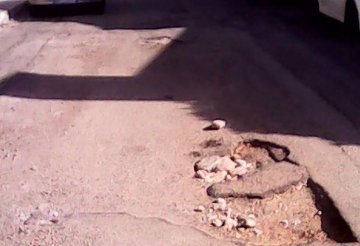 Pericolo buche in via Fermi