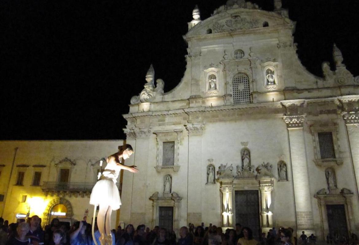 La Notte va incontro alla poesia ed è subito sogno