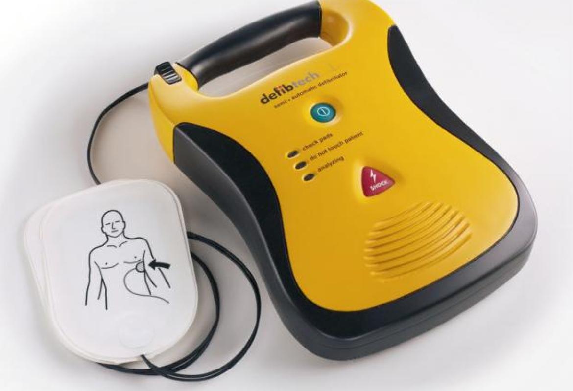 Galatina ha ricevuto quattro defibrillatori perché non li consegna alle Società sportive?