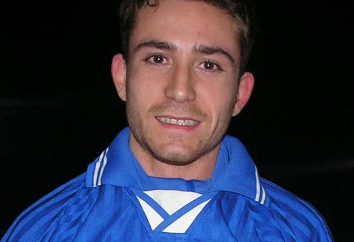 Si accascia a terra mentre gioca a pallone. Muore giovane calciatore del Soleto