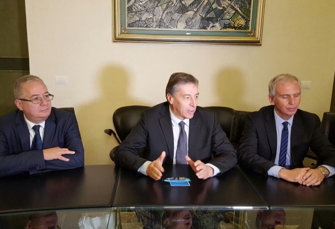 "Non ci arrendiamo"