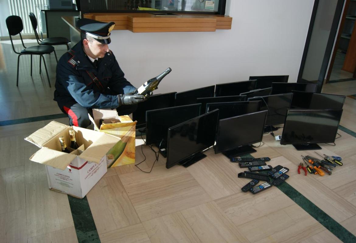 Aradeino arrestato per furto e ricettazione