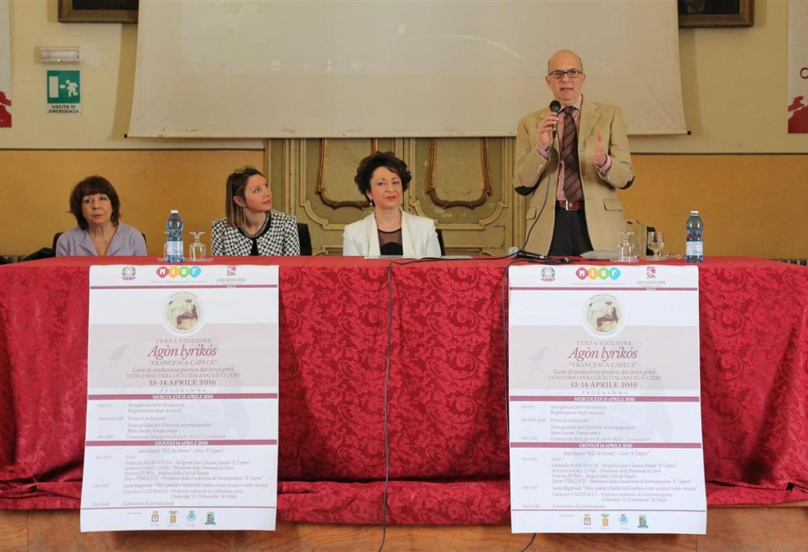 Il &quot;Colonna&quot; fa incetta di premi alla gara di greco organizzata dal &quot;Capece&quot; di Maglie