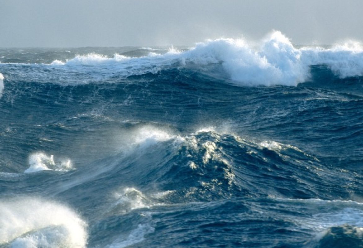 Salvati 152 migranti alla deriva al largo di Leuca