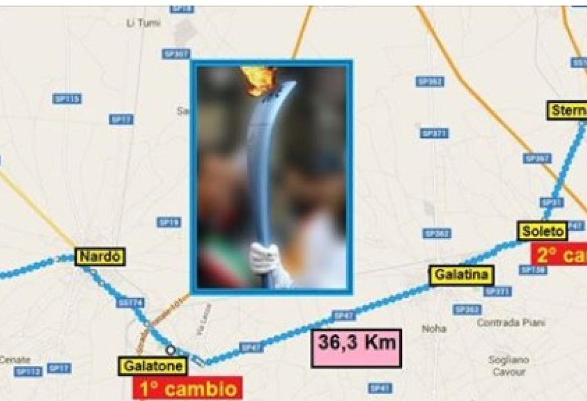 La fiaccola olimpica di passaggio a Galatina