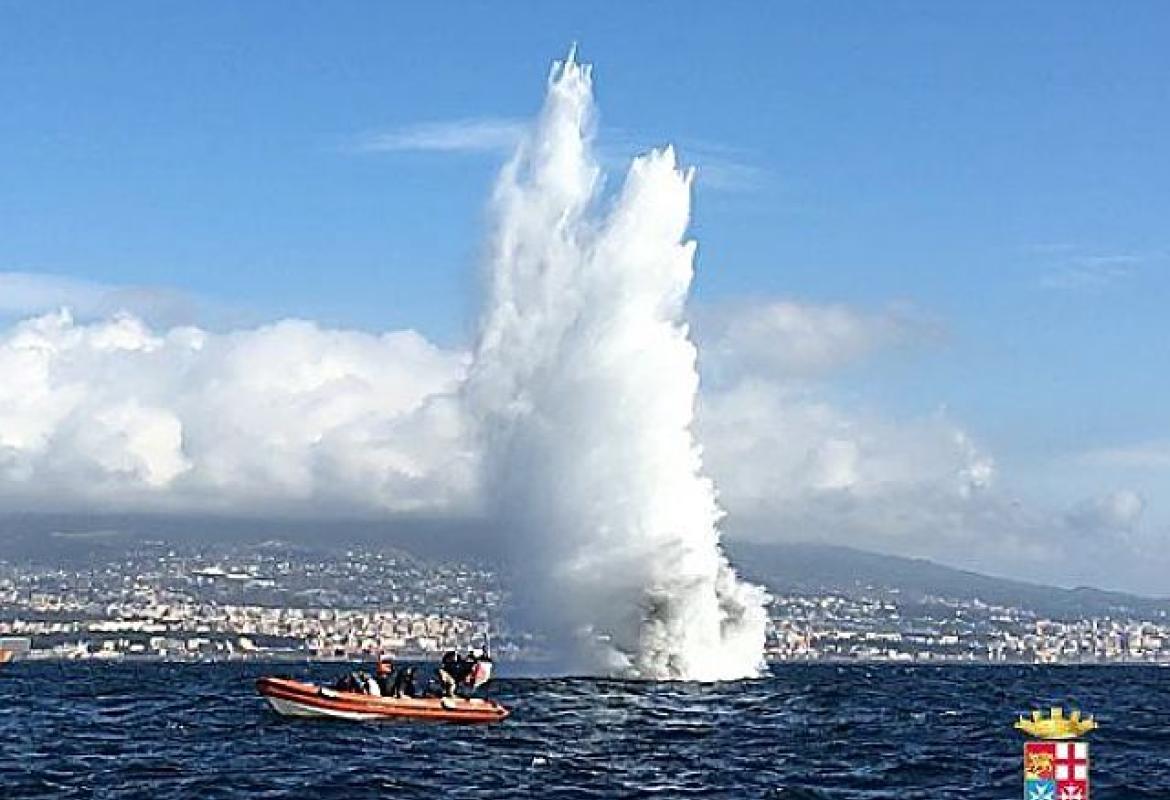 Duemila ordigni bellici disinnescati a Luglio dai subacquei della Marina militare
