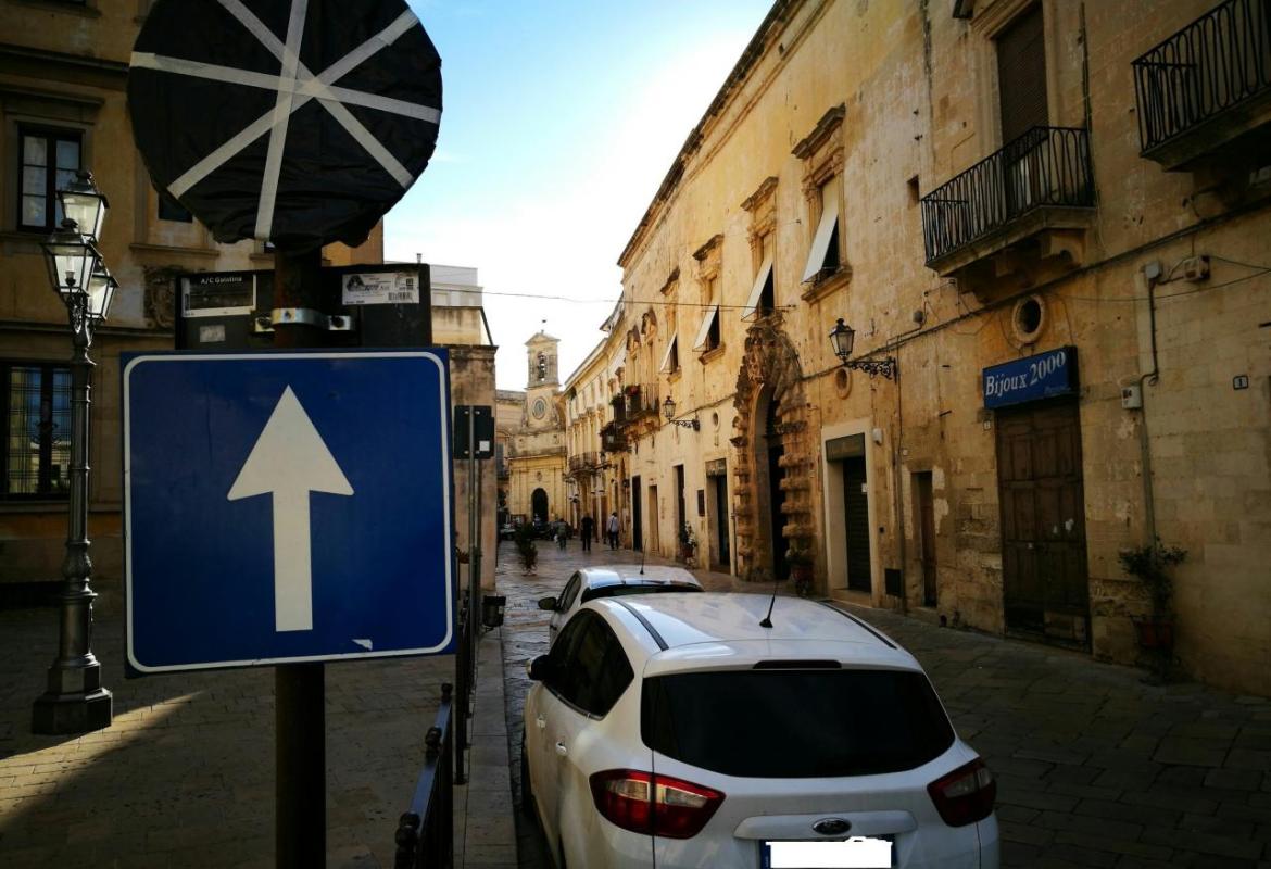 Si rifà il basolato, a Galatina modifiche al traffico