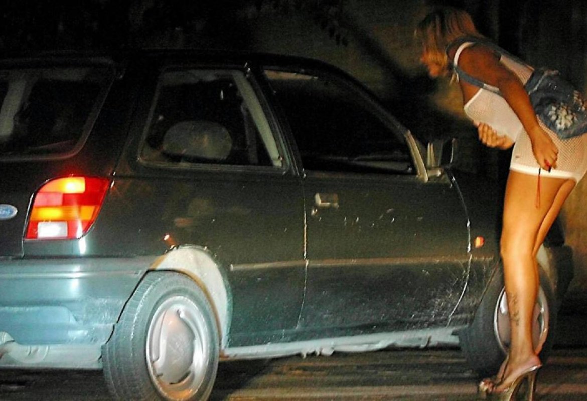 Sfruttamento della prostituzione, interviene la Polizia