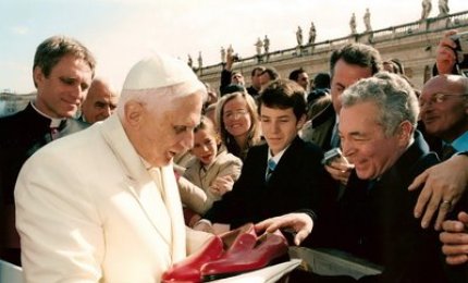Benedetto XVI sarà 'Papa Emerito' 